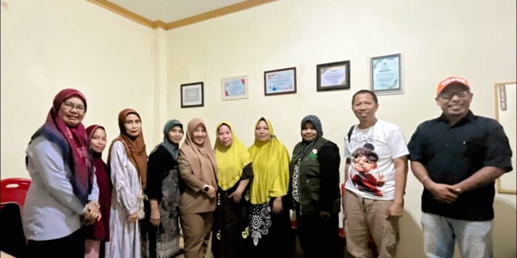 Bahas Sampah dan Kebun Lorong