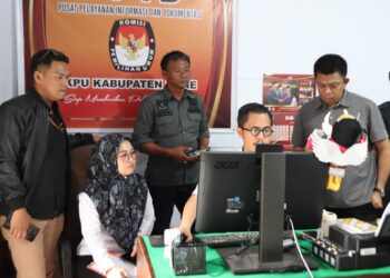 Jelang Pendaftaran Calon Bupati dan Wakil Bupati Bone, Bawaslu Bone Lakukan Pengawasan Melekat di KPU Bone