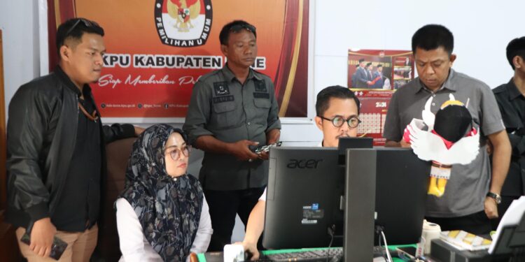 Jelang Pendaftaran Calon Bupati dan Wakil Bupati Bone, Bawaslu Bone Lakukan Pengawasan Melekat di KPU Bone