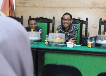 Pentingnya Pemetaan Pasal–Pasal dalam Regulasi, Adnan Jamal Bekali Timfas Bawaslu Kabupaten Bone