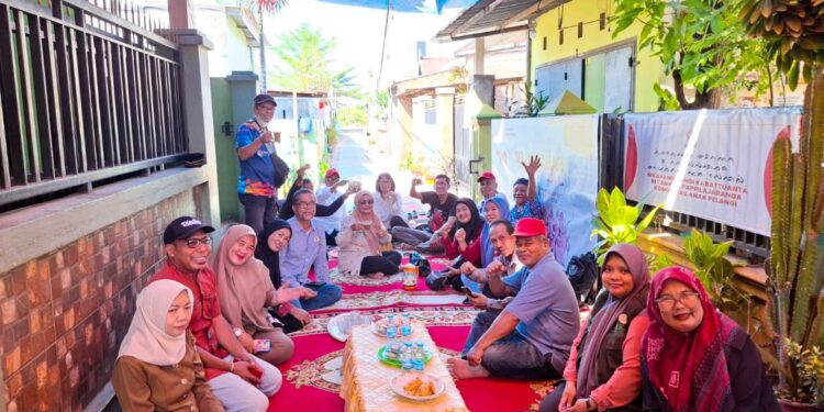 Sampah dan Kebun Lorong, Bahasan Lurah Parang Tambung Bersama K-Apel dan ECONATURAL