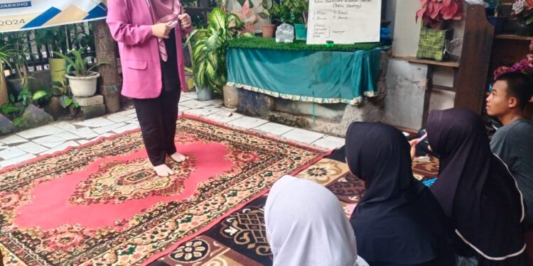 Kelas Public Speaking Kampus Lorong Inspirasi untuk Remaja dan Ibu-Ibu
