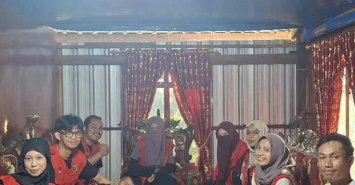 Mahasiswa KKN-113 UNHAS Lakukan Observasi dan Silaturahmi di Desa Kayuloe Barat, Jeneponto