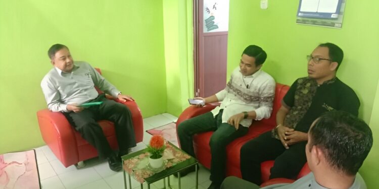 Founder K-Apel, Rektor dan Direktur Pascasarjana Unpacti Makassar Bahas Persiapan Diskusi Buku