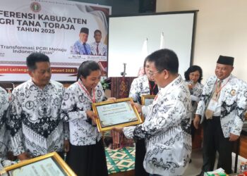 Dr Basri: PGRI Harus Jadi Garda Terdepan dalam Melindungi Hak-Hak Guru di Era Kekinian